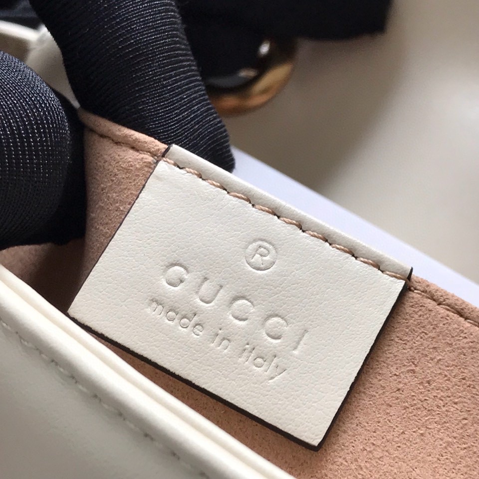 Kaufen GG Gucci Marmont mini matelassé shoulder Tasche - Image 9