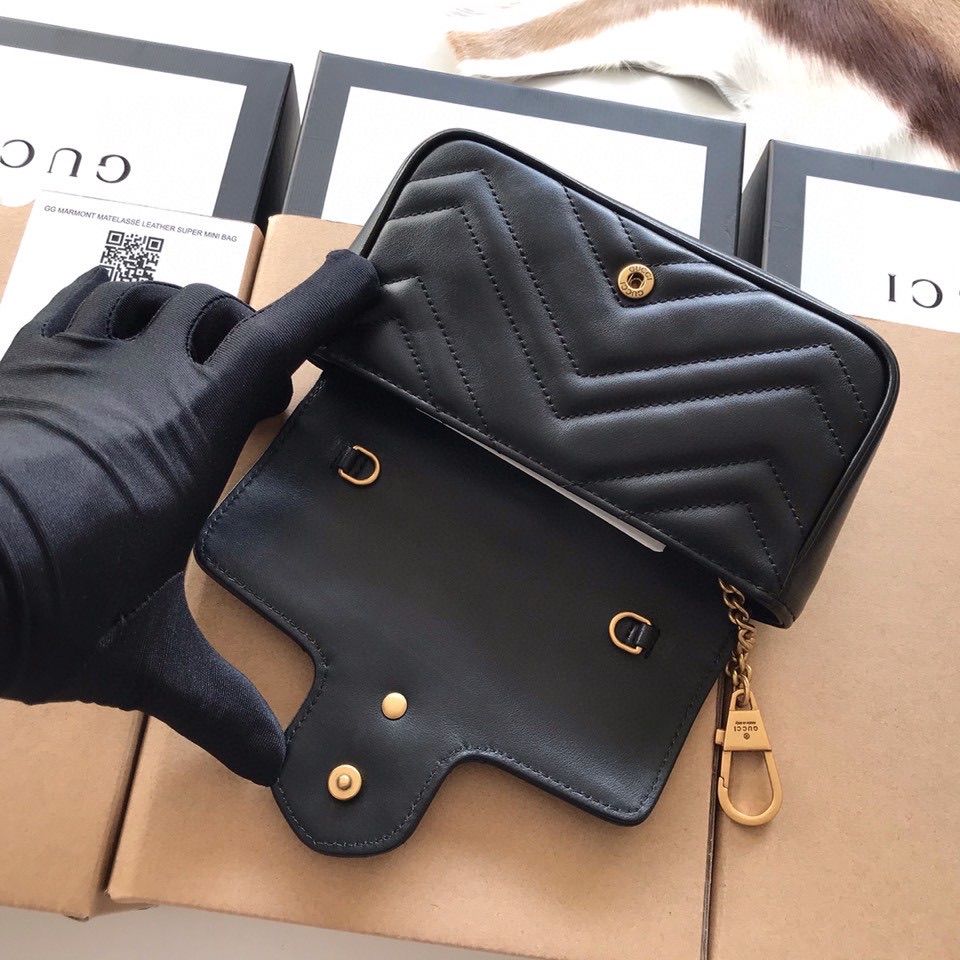 Kaufen GG Marmont matelassé Gucci Leder Super Mini Tasche - Image 8