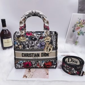 Kaufen Dior Lady Tasche