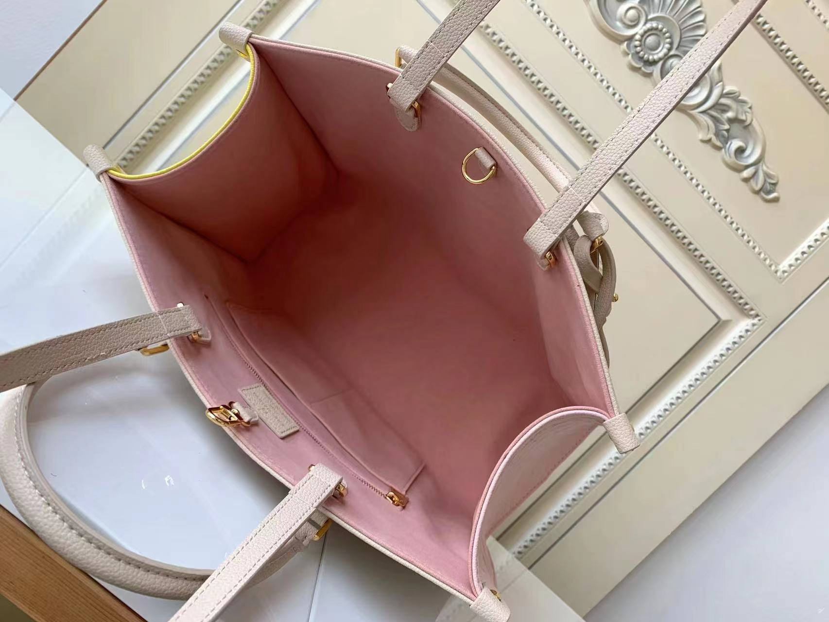 Kaufen Louis Vuitton M OnTheGo M Tasche - Image 6