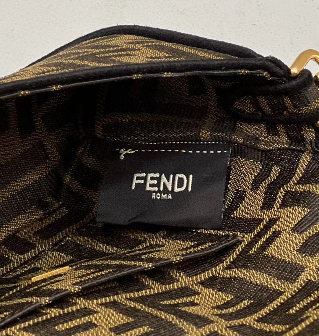 Kaufen Fendi Baguette Mini Tasche - Image 5