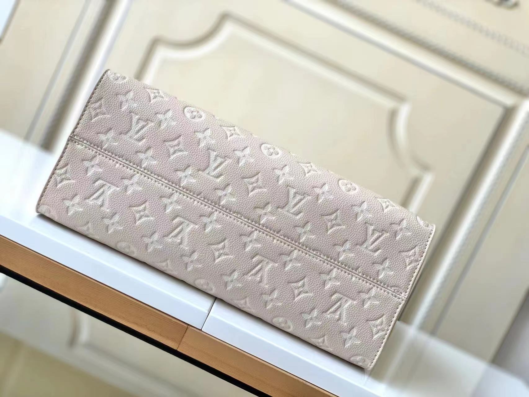 Kaufen Louis Vuitton M OnTheGo M Tasche - Image 3