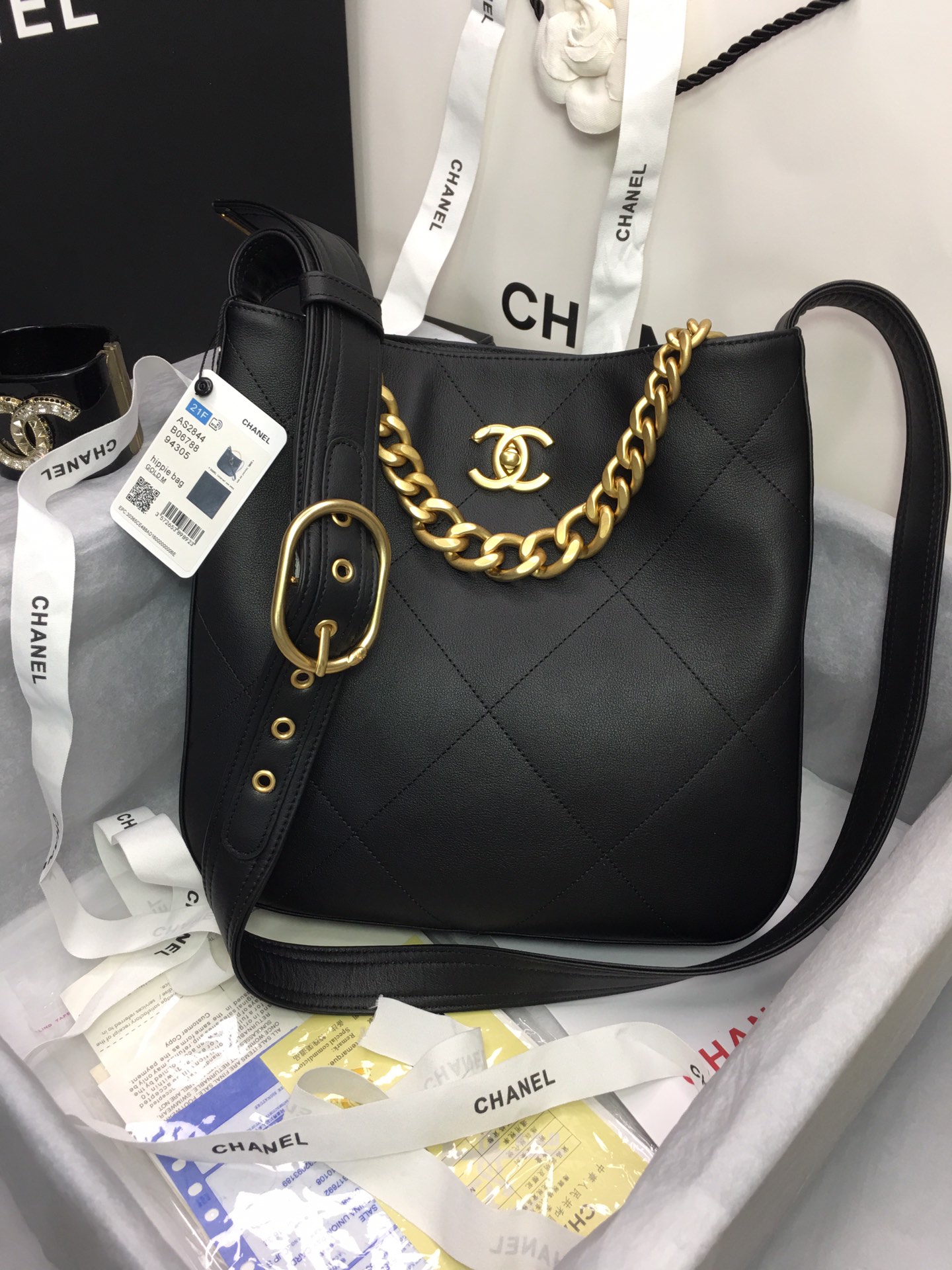 kaufen CHANEL 22 in schwarzer Farbe GROSSE HANDTASCHE