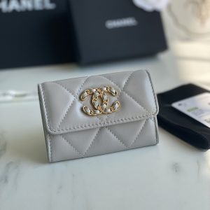 CHANEL 19 FLAP HOLDER CARD Tasche kaufen