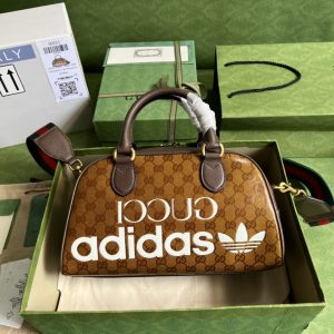 Kaufen Gucci  adidas x Gucci Mini-Reise Tasche