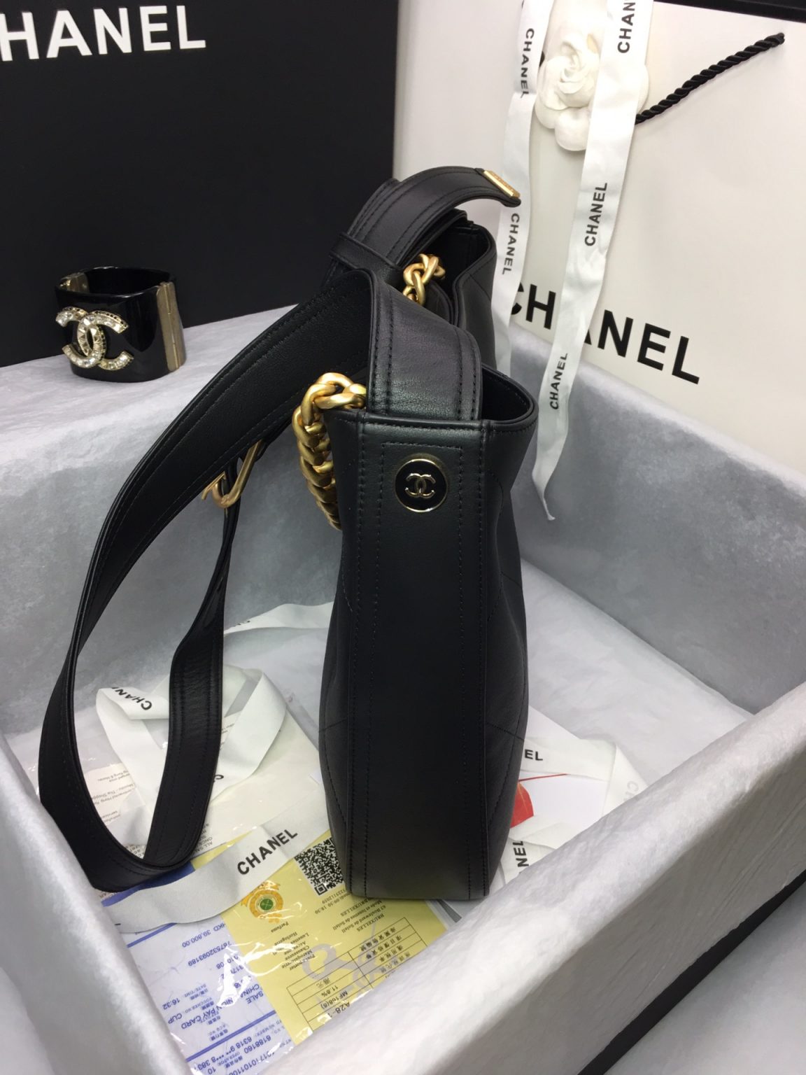 kaufen CHANEL 22 in schwarzer Farbe GROSSE HANDTASCHE - Image 3