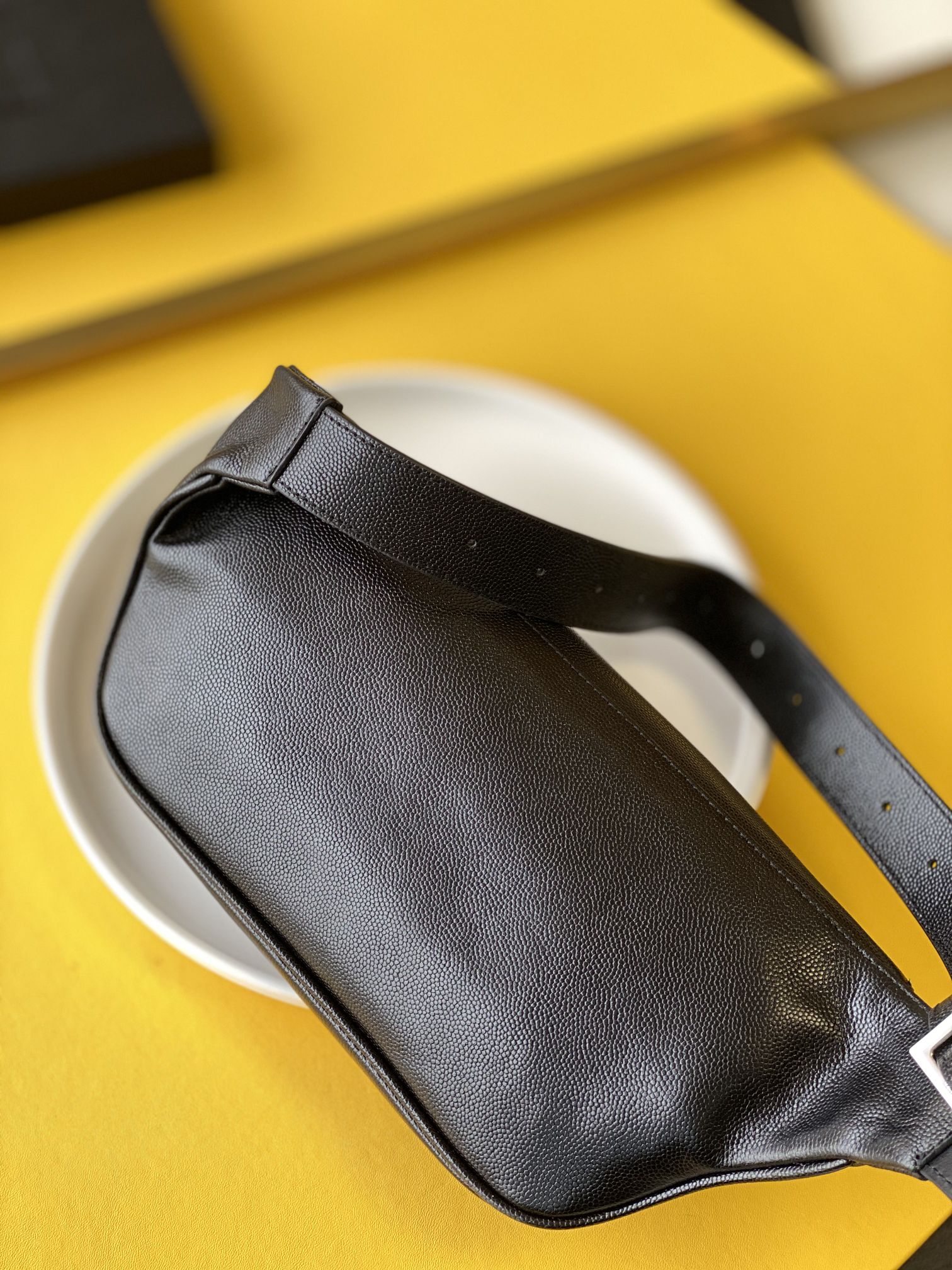 KaufenLuxury Handbag 03 Classic Monogram Belt Bag in Grain Embossed Leather Tasche - Image 9