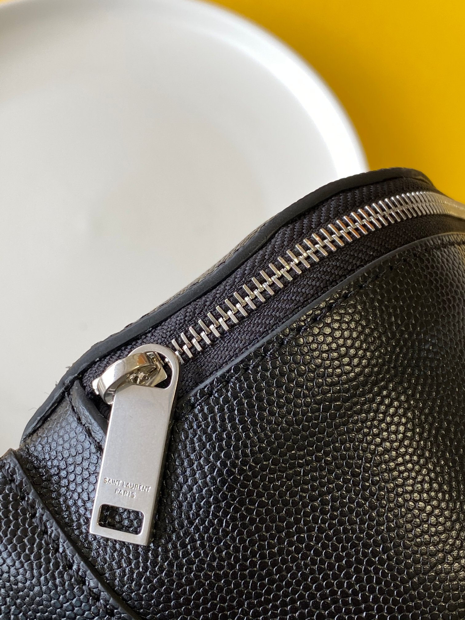 KaufenLuxury Handbag 03 Classic Monogram Belt Bag in Grain Embossed Leather Tasche - Image 5