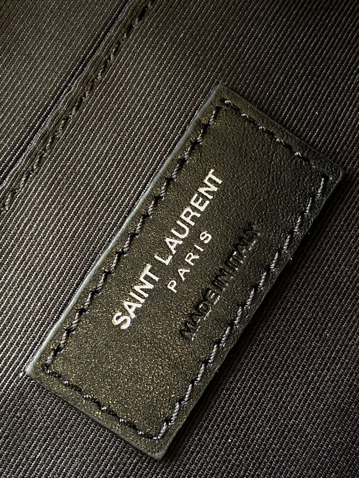 KaufenLuxury Handbag 03 Classic Monogram Belt Bag in Grain Embossed Leather Tasche - Image 8