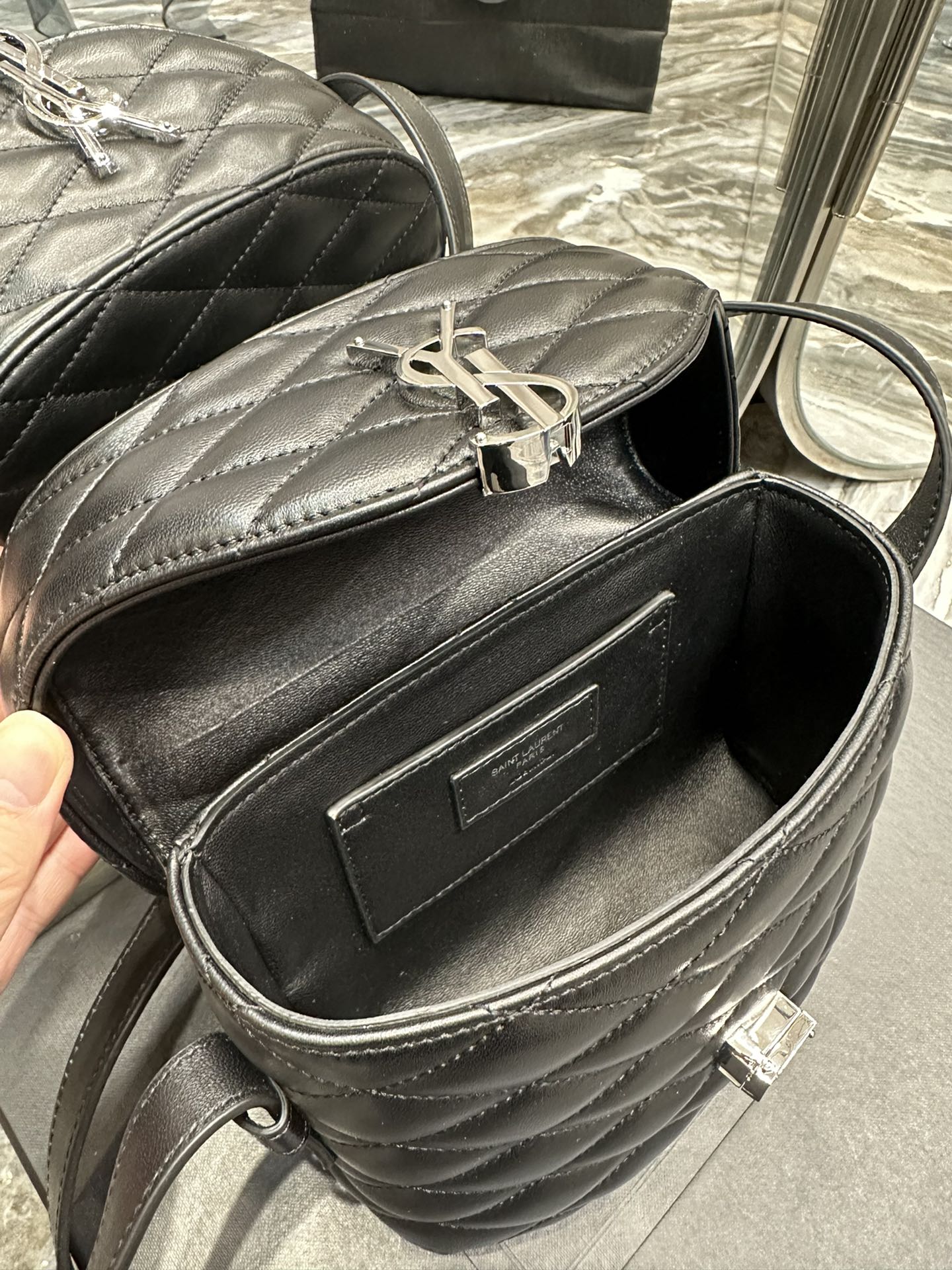 KAUFEN YSL JUNE BOX TASCHE IN QUILTED PATENT LEATHER - Image 8