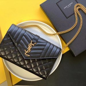 KAUFEN ENVELOPE CHAIN WALLET IN MIX MATELASSÉ GRAIN DE POUDRE EMBOSSED LEATHER TASCHE