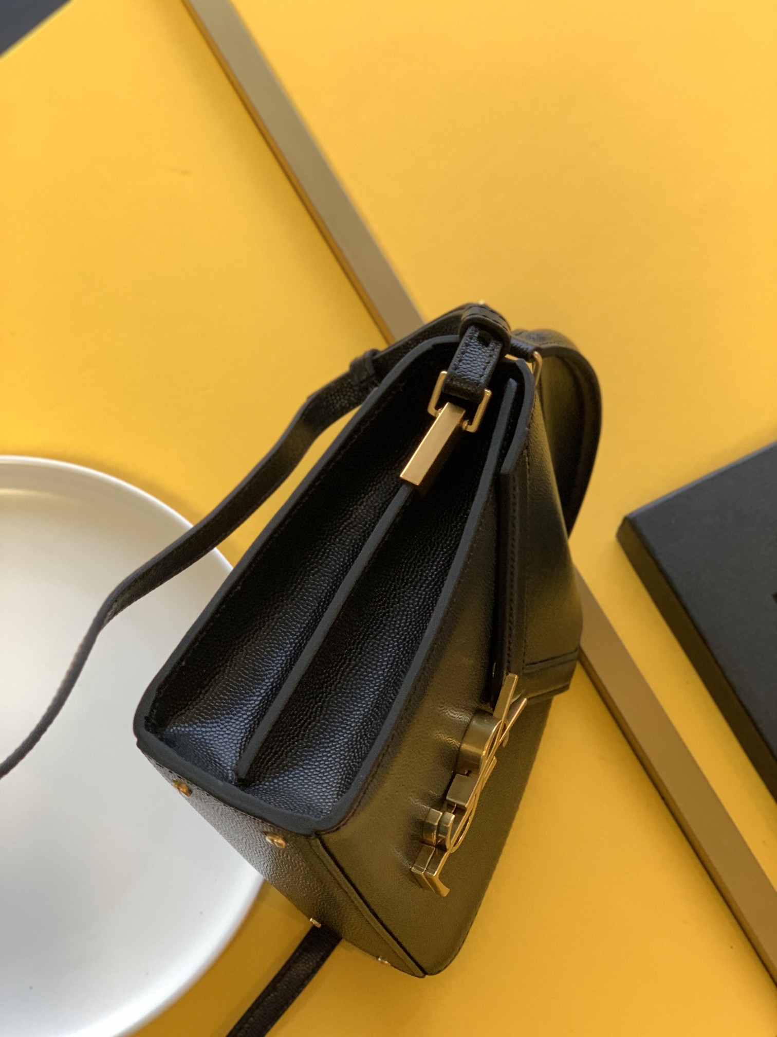 KAUFEN ASSANDRA MEDIUM TOP HANDLE TASCHE IN GRAIN DE POUDRE EMBOSSED LEATHER - Image 4