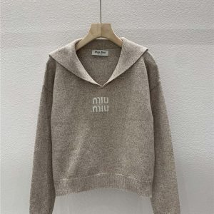 miumiu navy collar sweater